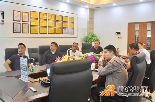 湖南省國防科技工業局技術開發中心主任一行蒞臨合和集團參觀考察，共探技術合作新機遇